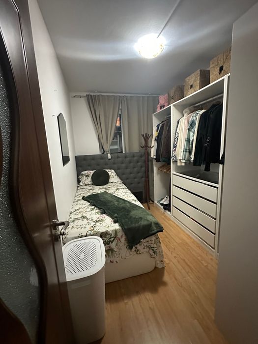 Vand apartament in zona centrala DN1A, Valenni de munte, etaj 2