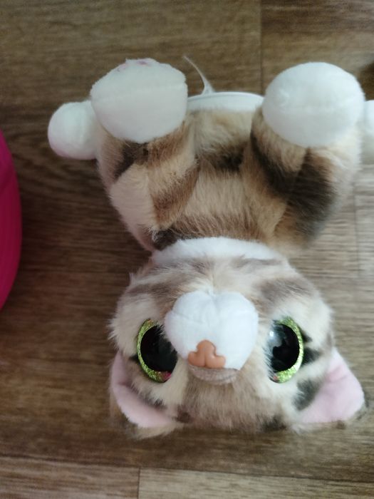 Продам игрушку котик