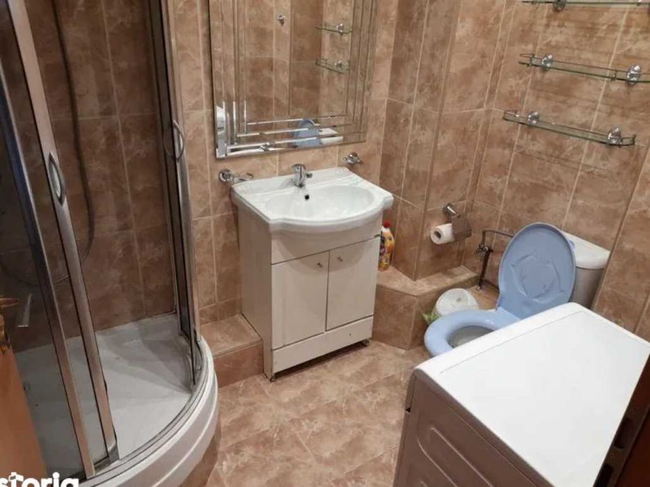 Дава се под наем Тристаен апартамент в Пловдив, Младежки Хълм - 75 кв.м за 188.7 € - Снимка #4