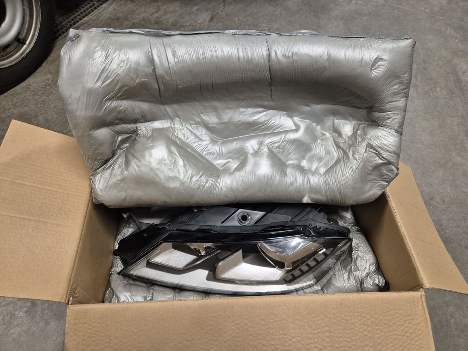 Оригинален фар пасат б7 ксенон