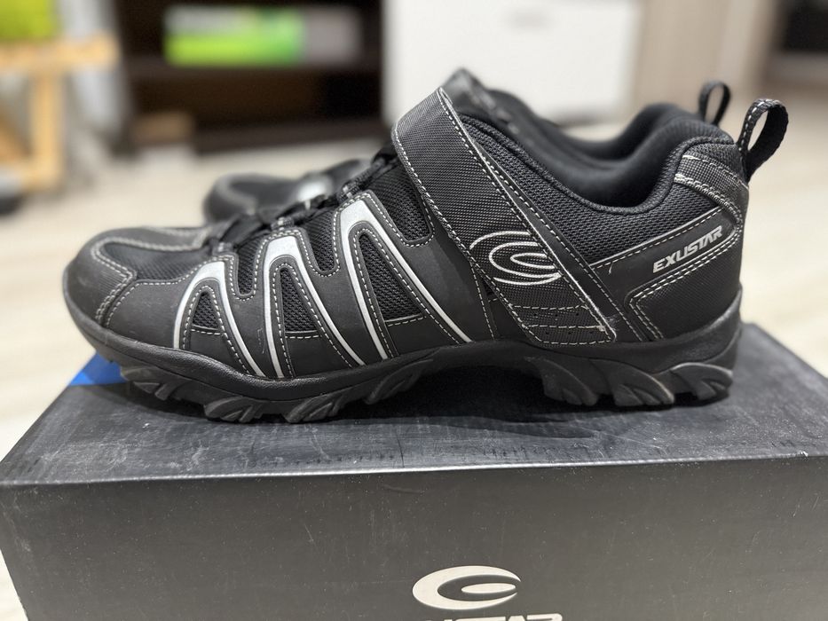 Обувки за колоездене