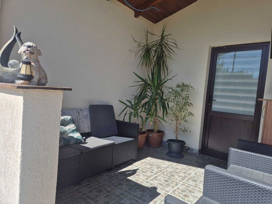 De vanzare casa P+M+BECI