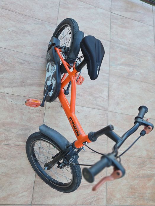 Bicicleta copii, B Twin, cumparata de la Decathlon.