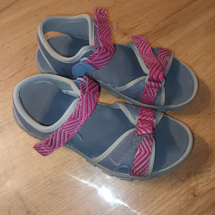 Sandale Quechua Decathlon 32-33
