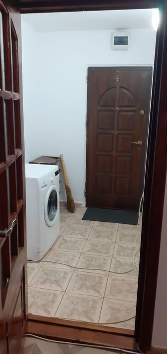 Vând garsonieră zona obor