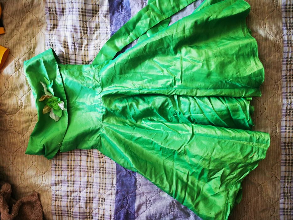 Продам новогодние костюмы