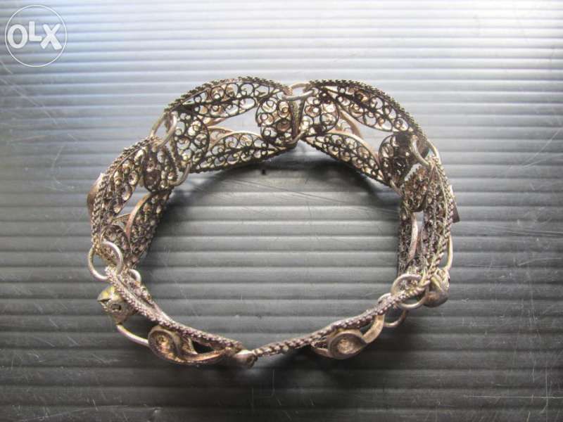 Старинна сребърна дамска гривна - филигран