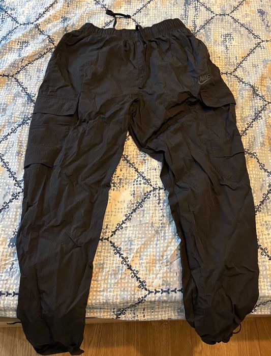 Cargo панталон на nike.