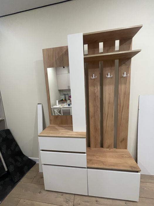 Прихожая, почти за даром