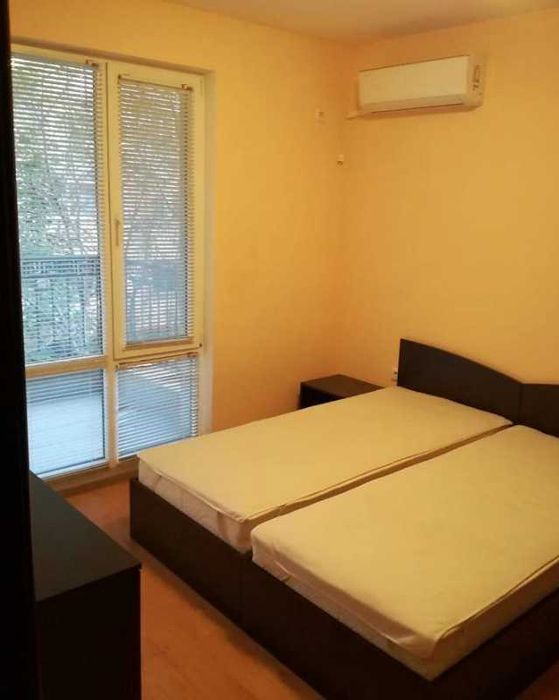 Дава се под наем Двустаен апартамент в Бургас, Център - 65 кв.м за 200 € - Снимка #1