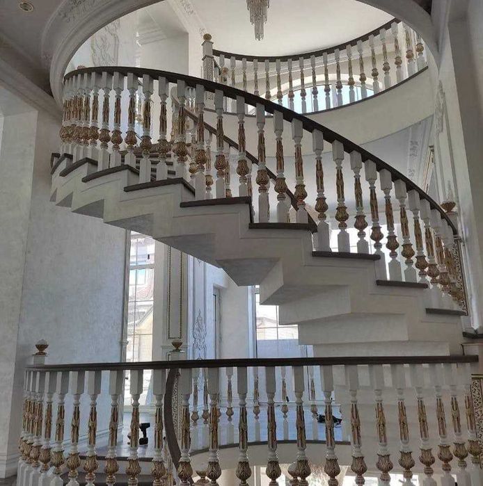 Yogʻoch zinalar kraskalash oʻrnatish yasash xizmati koʻrsatamiz зина