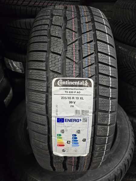 235/45/19 Continental 4бр