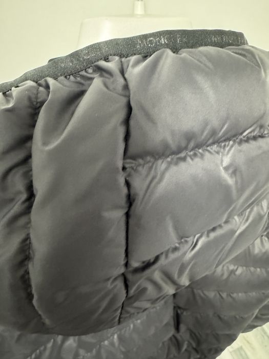 Vand geaca Moncler Bellette