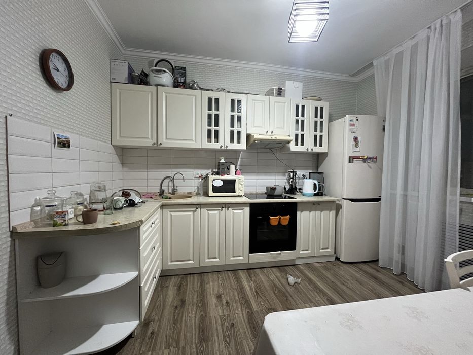 Продам кухонный  гарнитур