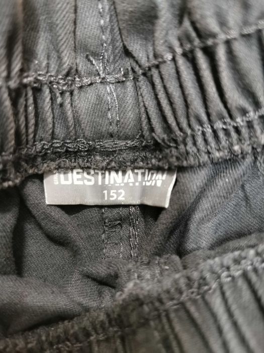 Pantaloni conici, mărime 146 și 152, marca Girls Destination