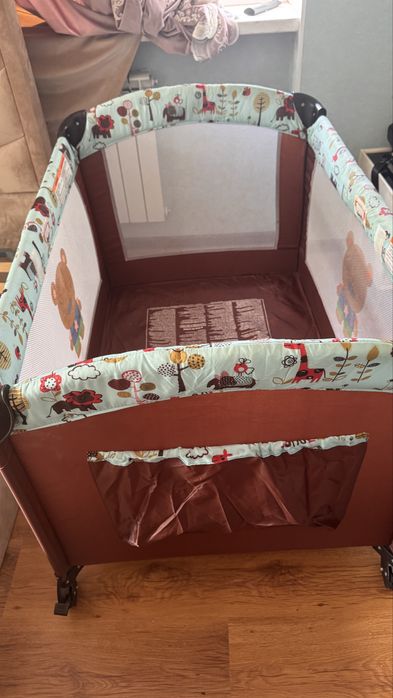 Продам детскую кровать манеж
