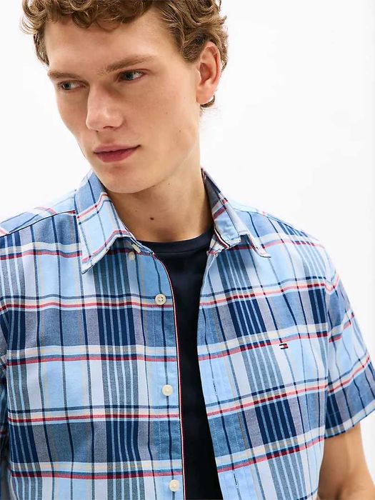 Мужская рубашка от бренда Tommy Hilfiger