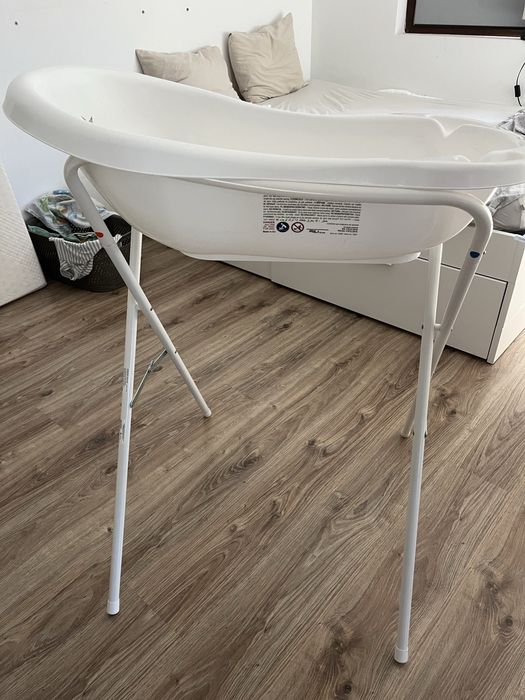 Бебешка вана със стойка 84 см