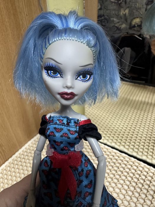 Пролам кукол монстр хай!