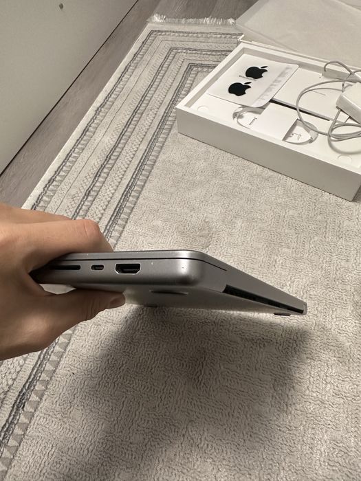 MacBook Pro 16 M1 Pro
