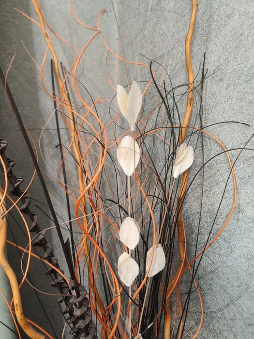 Продам напольную вазу с сухоцветами