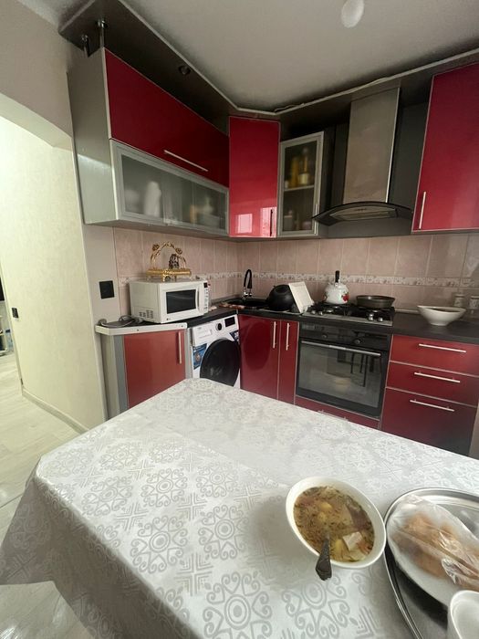 Продам 2к кв на 2 этаже