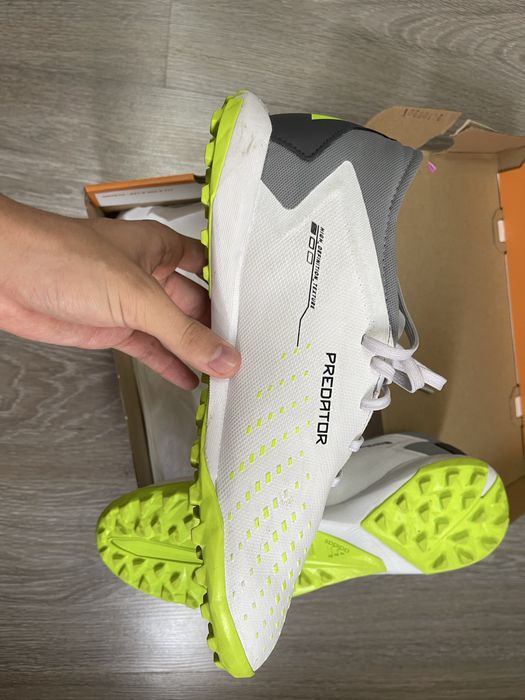 adidas predator кроссовки