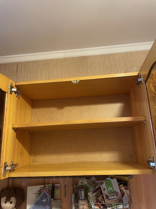 Шкаф кухонный деревянный