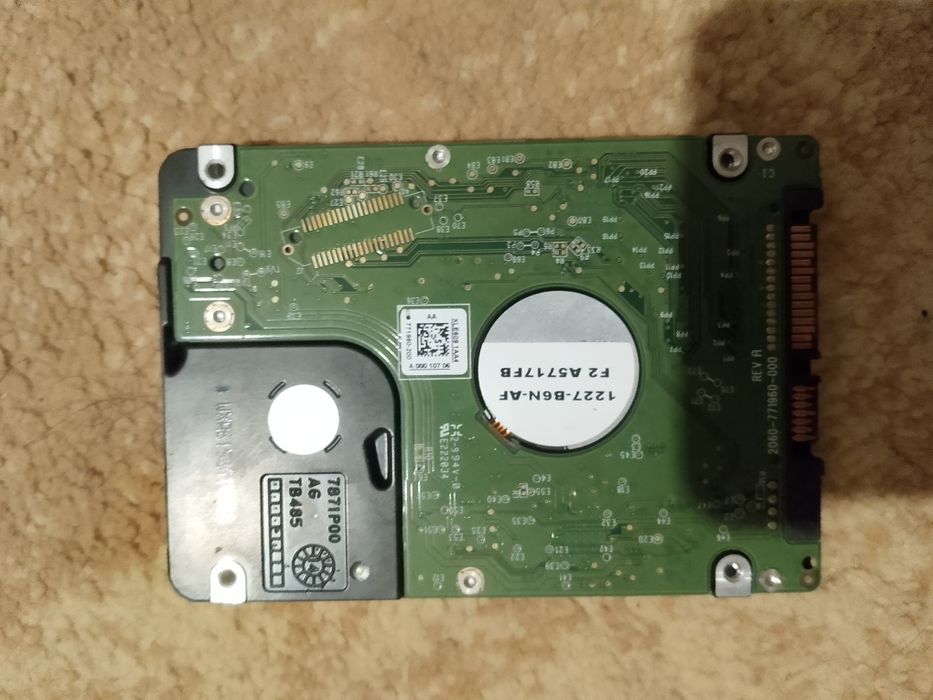 Продам рабочии запчасти на пк