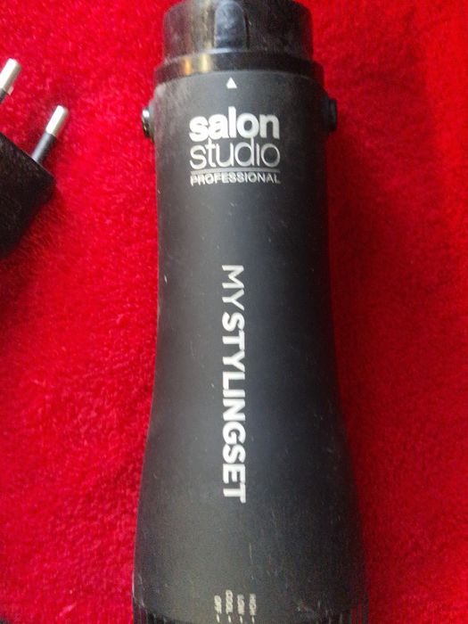 Uscător de par  / perie rotativa 4 trepte