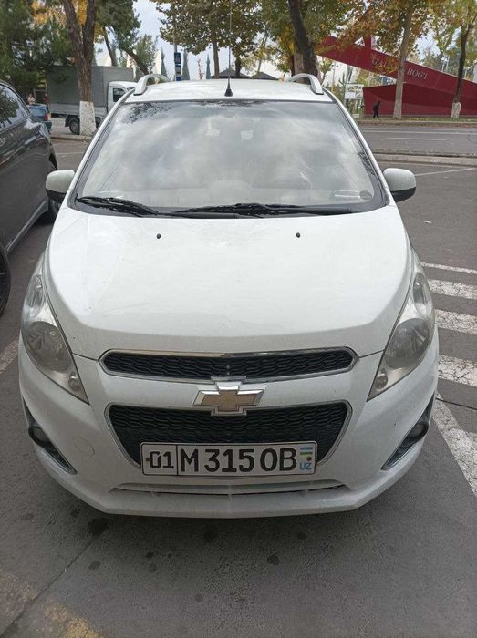 SPARK sotiladi 2018 yil, yaxshi xolatda, 8000 kelishiladi