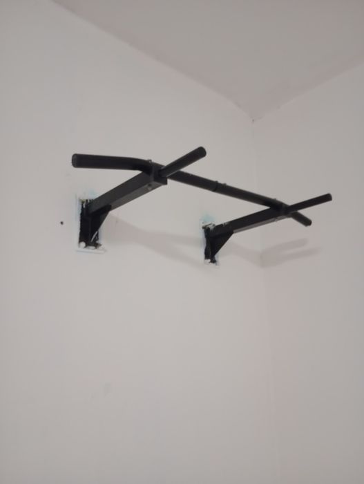 Турник  в идеальном состояние