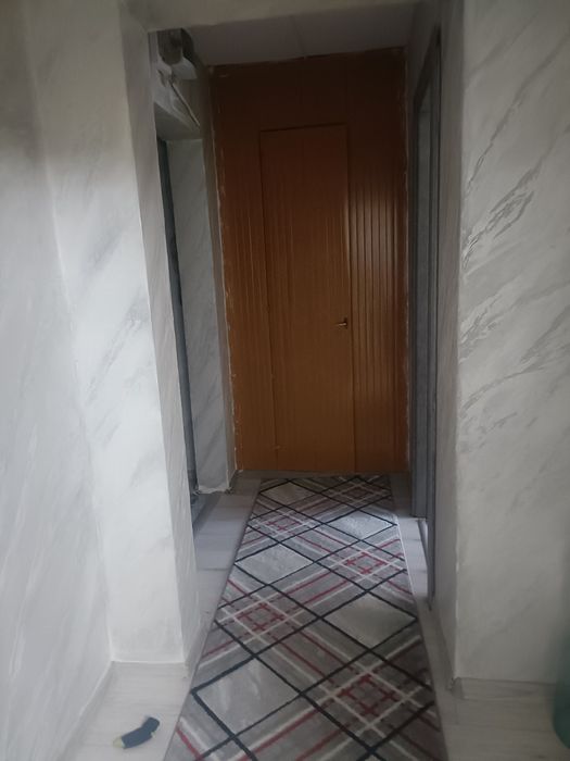 Închiriez apartament