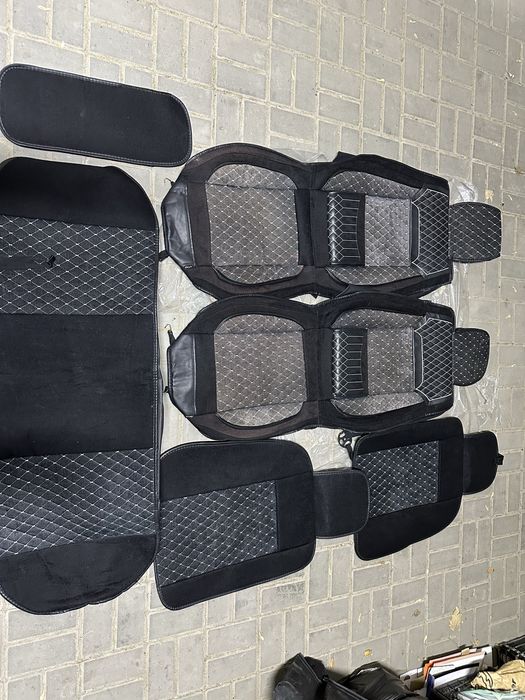 Чехлы для машины универсал