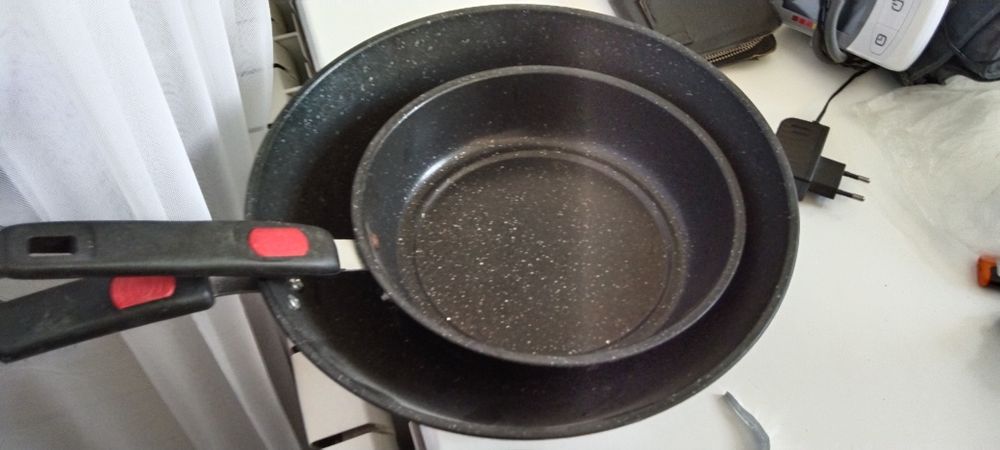 Продам сковородки