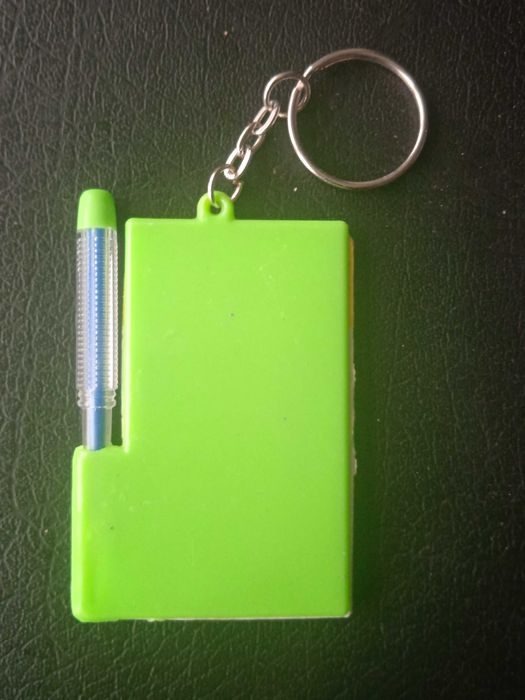 Мики Маус / Mickey Mouse Ключодържател - Тефтерче НОВО