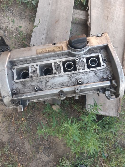 Продам головку ауди а4 б5 1.8 адр