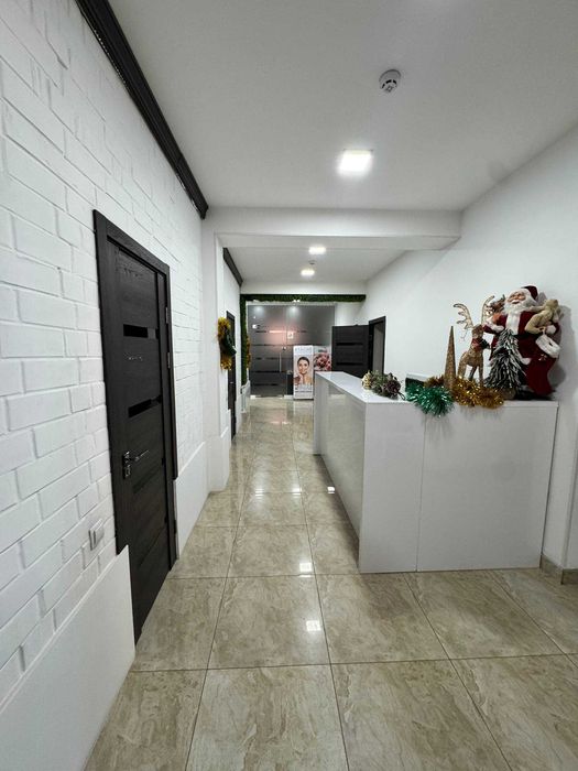 Продаётся офисное помещение в Яккасарайском районе