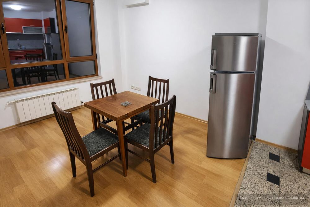 Дава се под наем Тристаен апартамент в София, Център - 95 кв.м за 999 € - Снимка #2