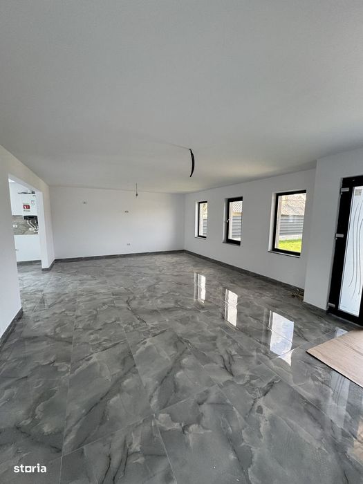 Vand Casa noua in Cordun