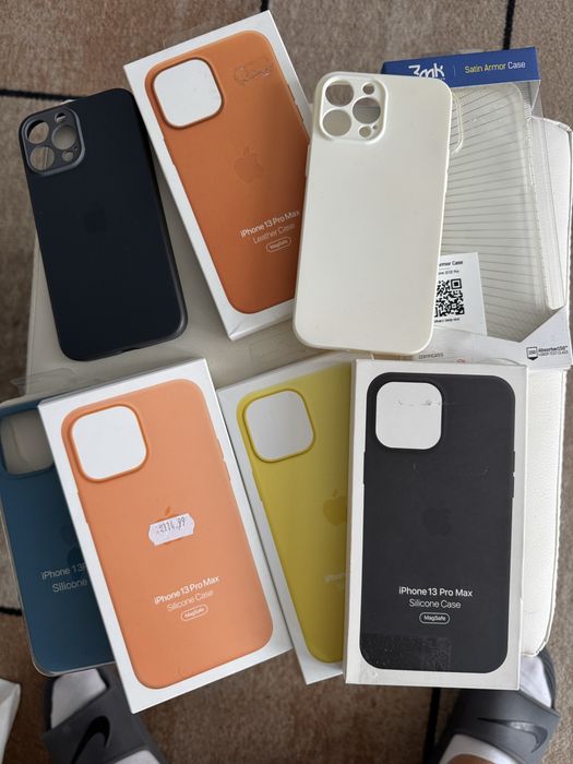 Лот от кейсове за Iphon 13pro max