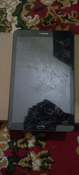 Galaxy Tab E Не рабочий экран