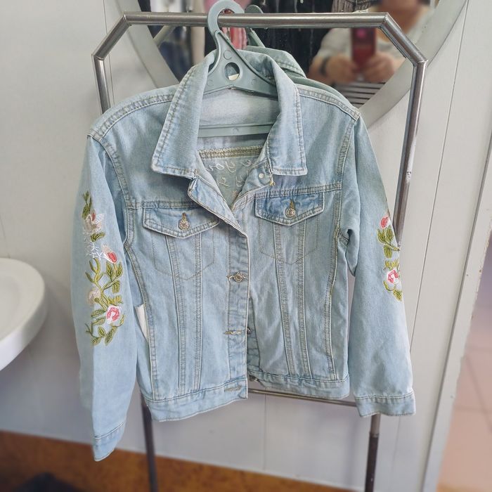 Продам, джинсовые куртки