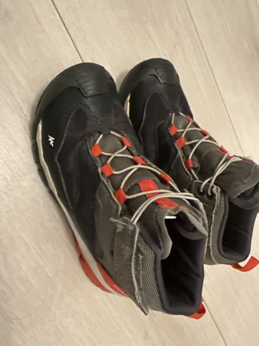 Bocanci drumetie  Impermeabili Mid cu şiret CROSSROCK Gri Copii