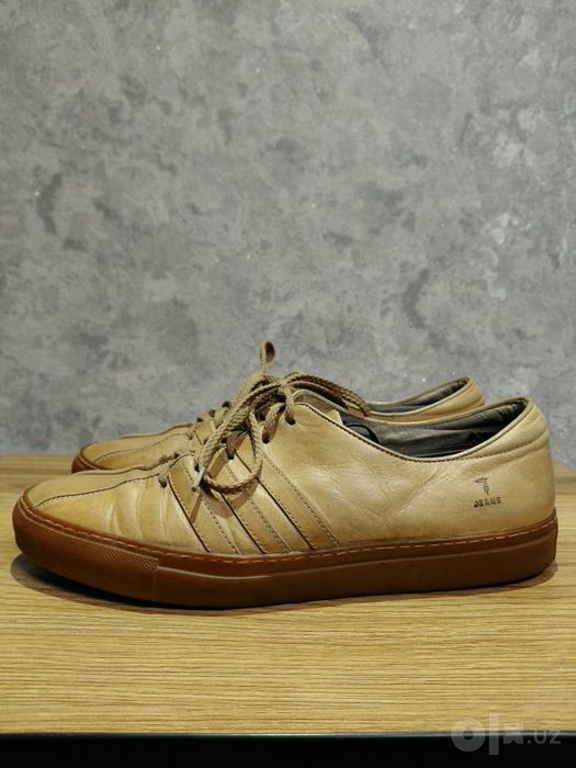 Оригинальные кожаные кеды Trussardi