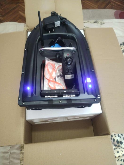 Лодка за захранка