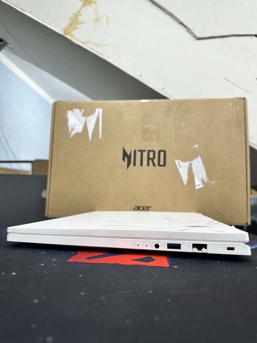 Мощный игравой ноутбук Acer Nitro Lite i5-13420H 16/512 RTX3050(6GB)