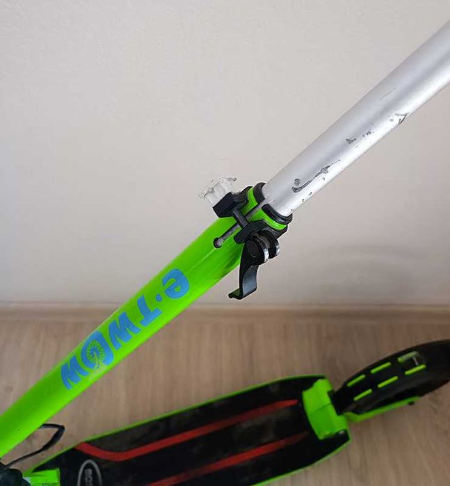 Электросамокат E-TWOW S2 Booster Plus V, зеленый