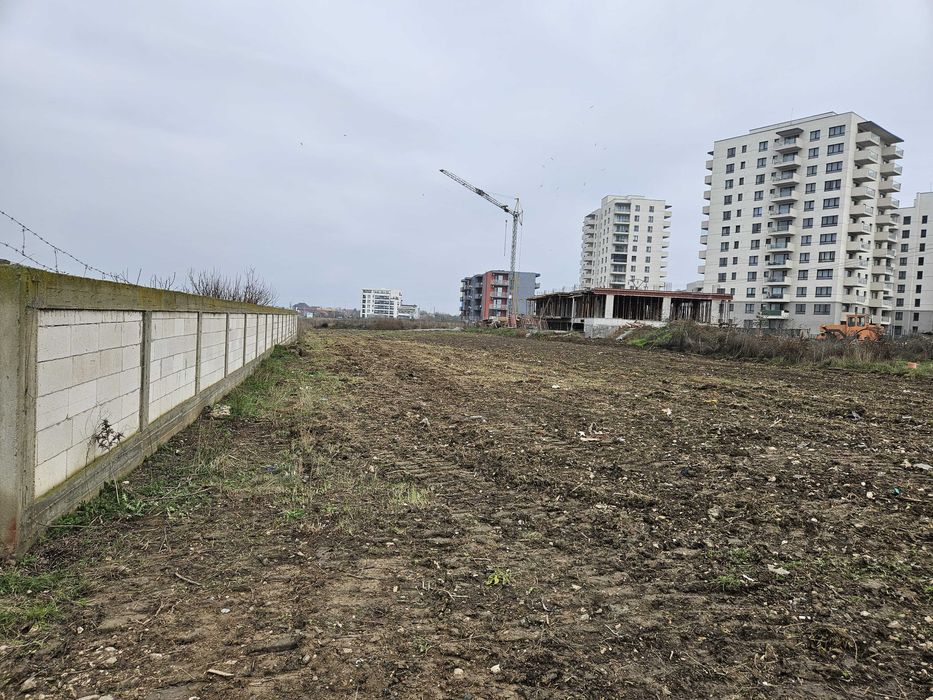 Vand teren Palazu Mare (langa Tomis Plus) 2500mp