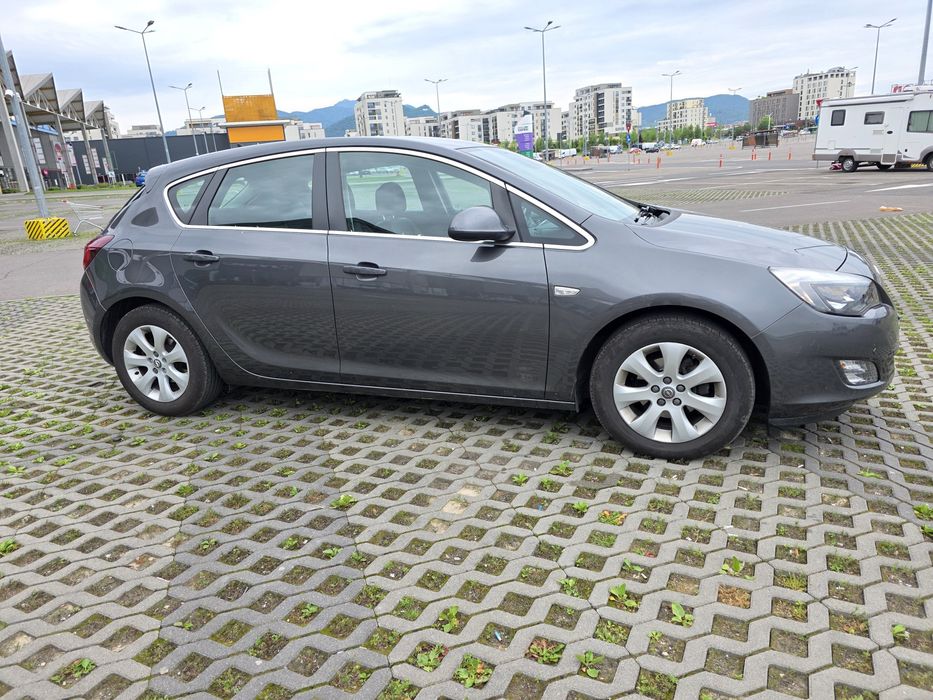 Opel Astra J 1.4 turbo 120cp